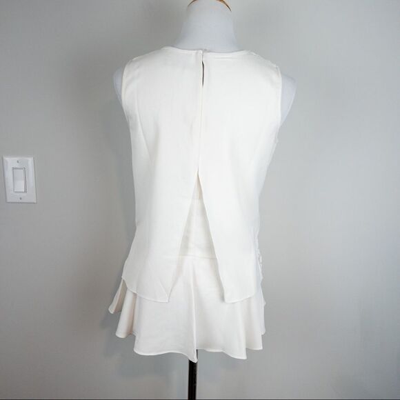 Goodnight Macaroon Womens Size Small White Sleeveless Guipure Lace Top Blouse - Picture 5 of 9